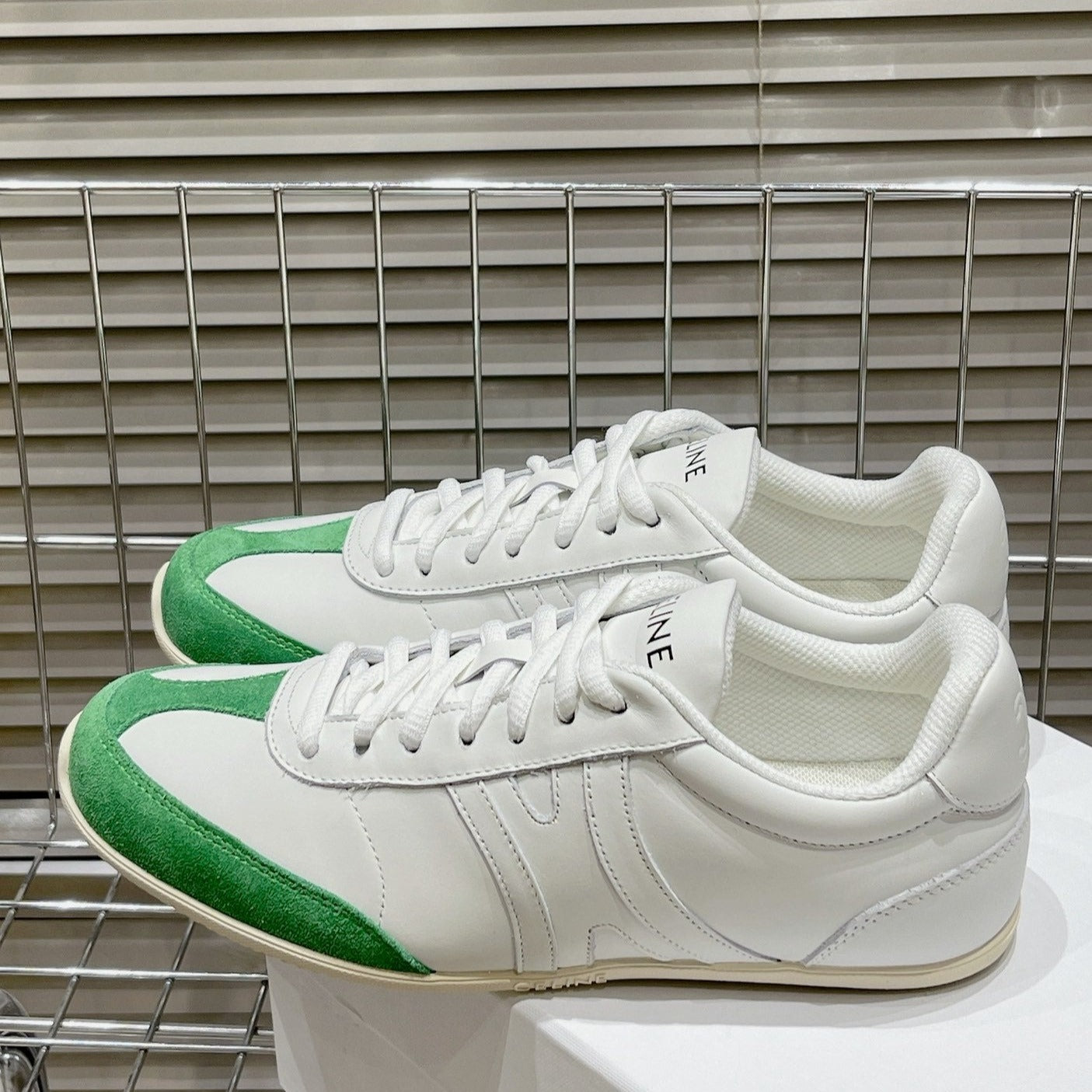 LOW LACE-UP SNEAKER IN CALFSKIN OPTIC WHITE GREEN - 35