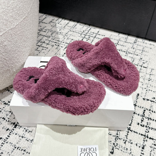 LW SHEARLING THONG SLIPPER IN GRAPE - 35