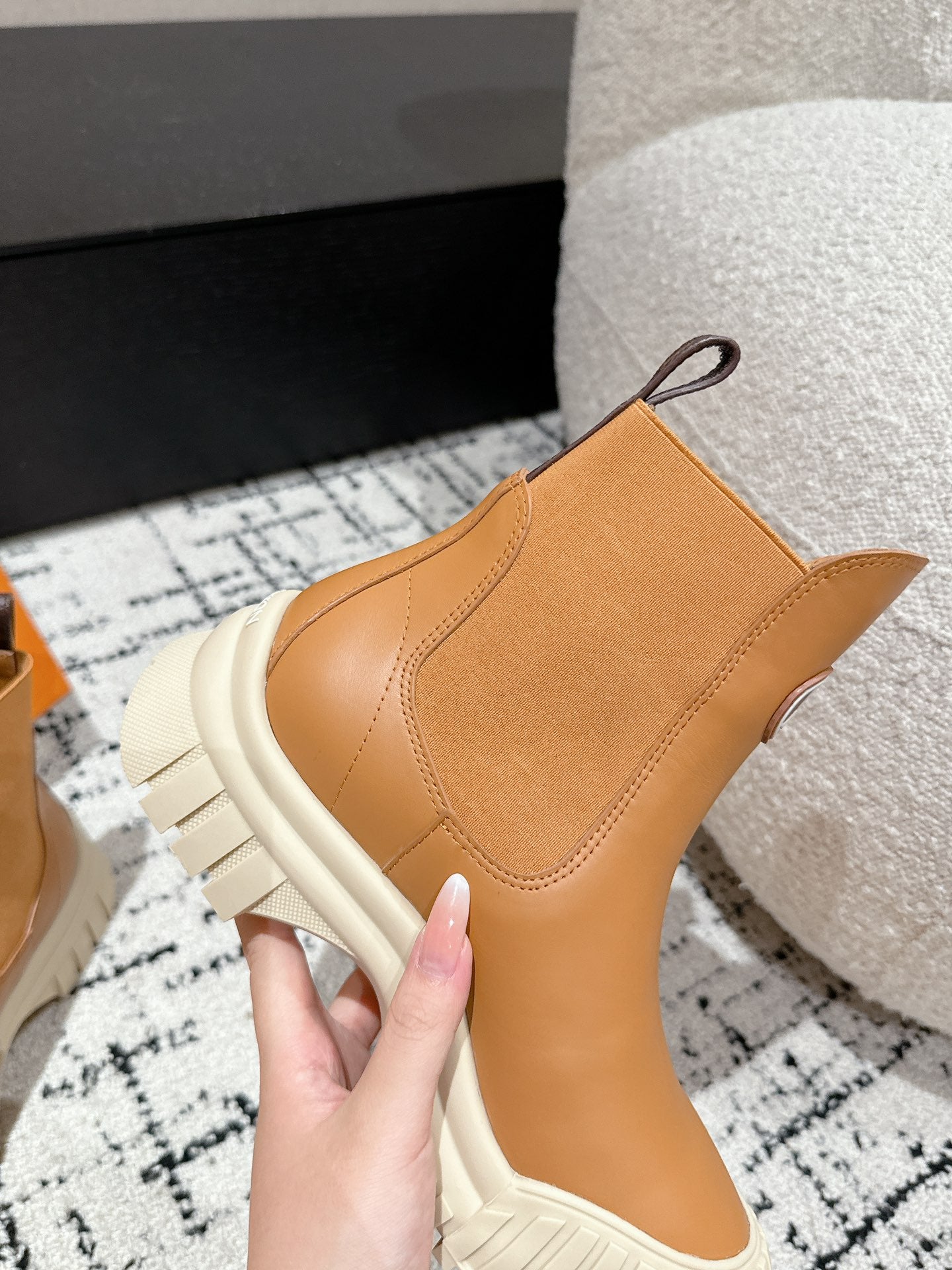 RUBY BOOTS IN BRONZE BROWN CALFSKIN - 35