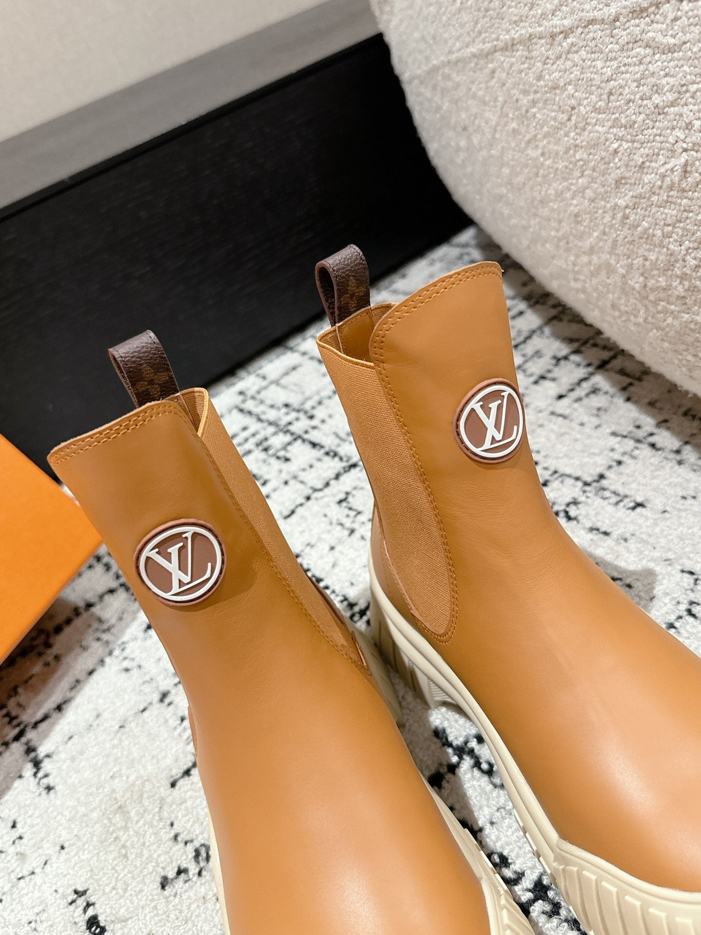 RUBY BOOTS IN BRONZE BROWN CALFSKIN - 35