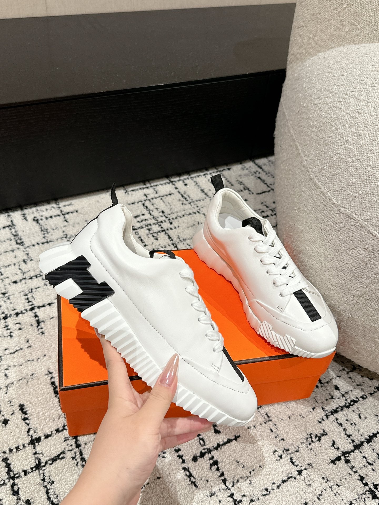 BOUNCING SNEAKER IN WHITE MIX BLACK CALFSKIN - 35