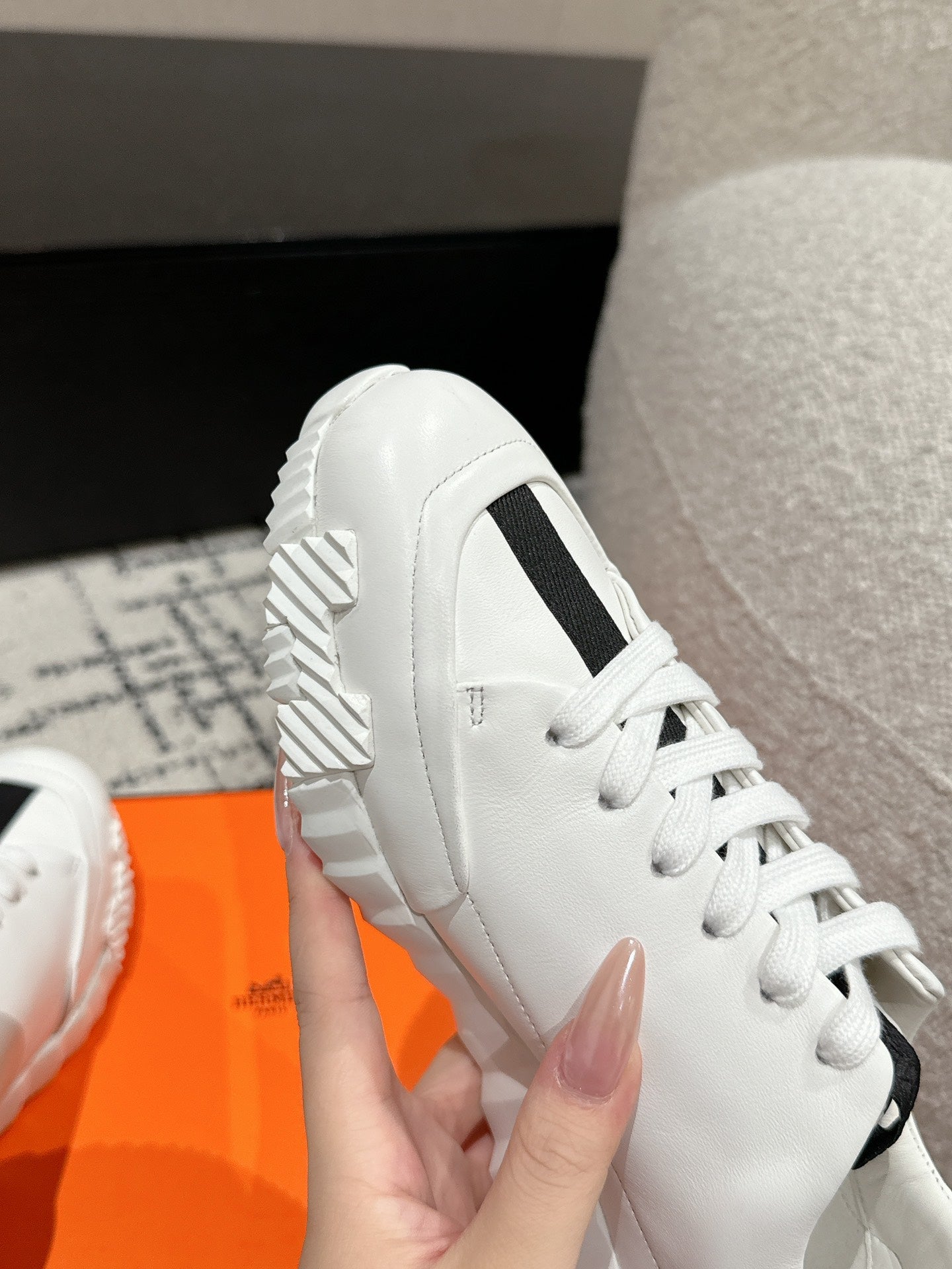 BOUNCING SNEAKER IN WHITE MIX BLACK CALFSKIN - 35