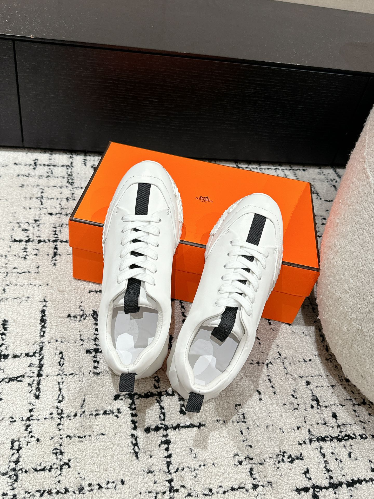 BOUNCING SNEAKER IN WHITE MIX BLACK CALFSKIN - 35