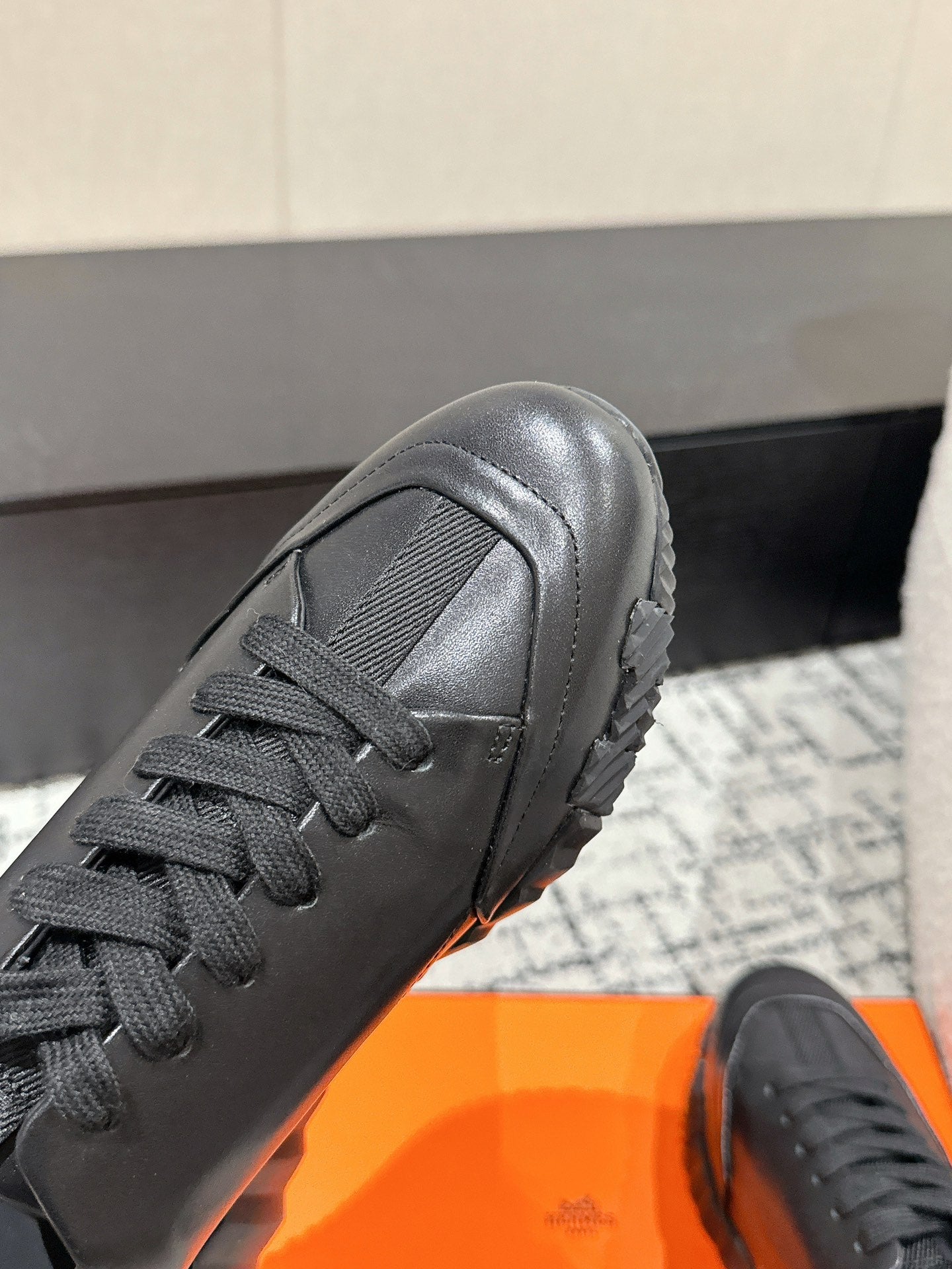 BOUNCING SNEAKER IN FULL BLACK CALFSKIN - 35