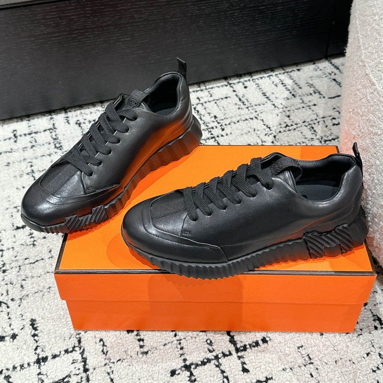 BOUNCING SNEAKER IN FULL BLACK CALFSKIN - 35