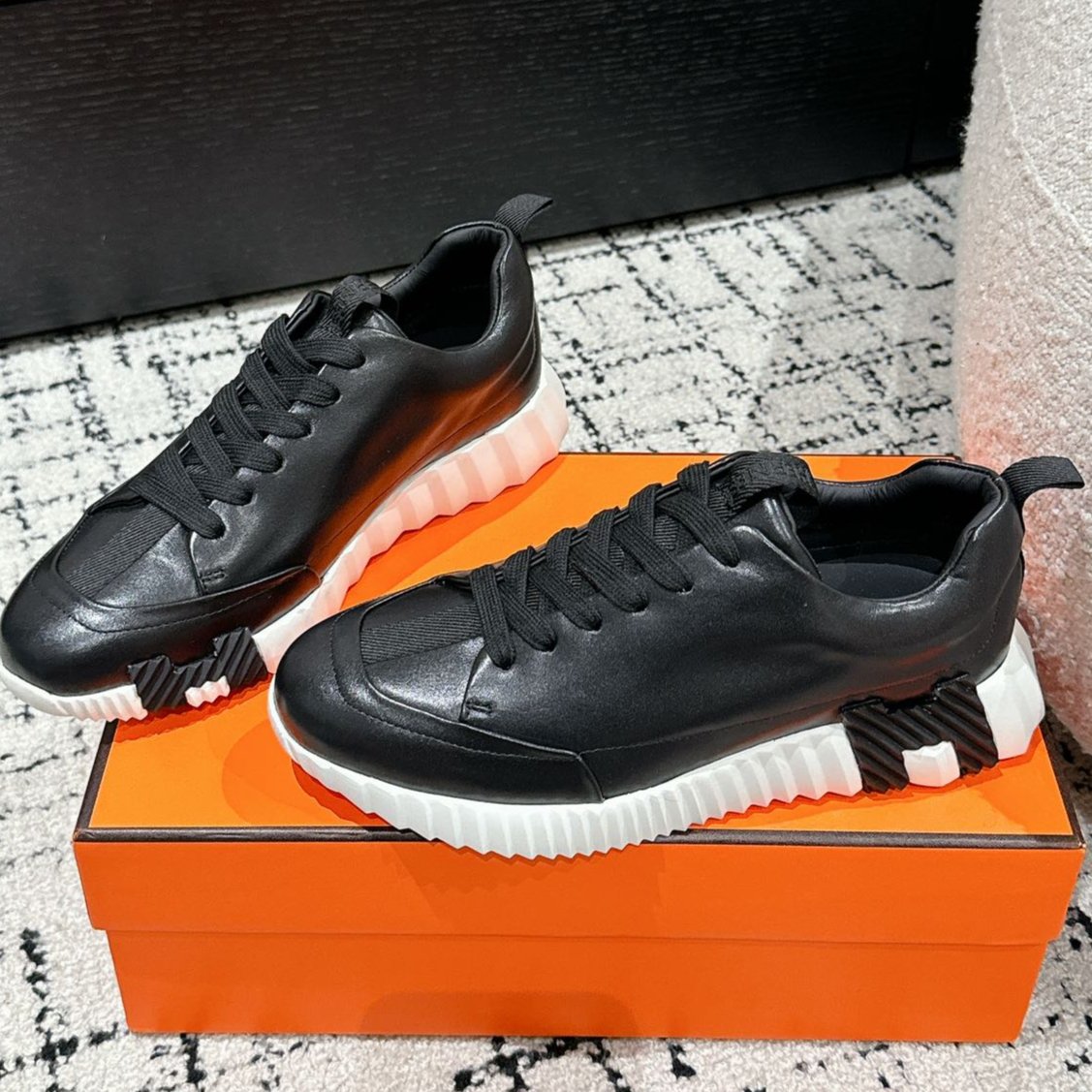 BOUNCING SNEAKER IN BLACK CALFSKIN - 35