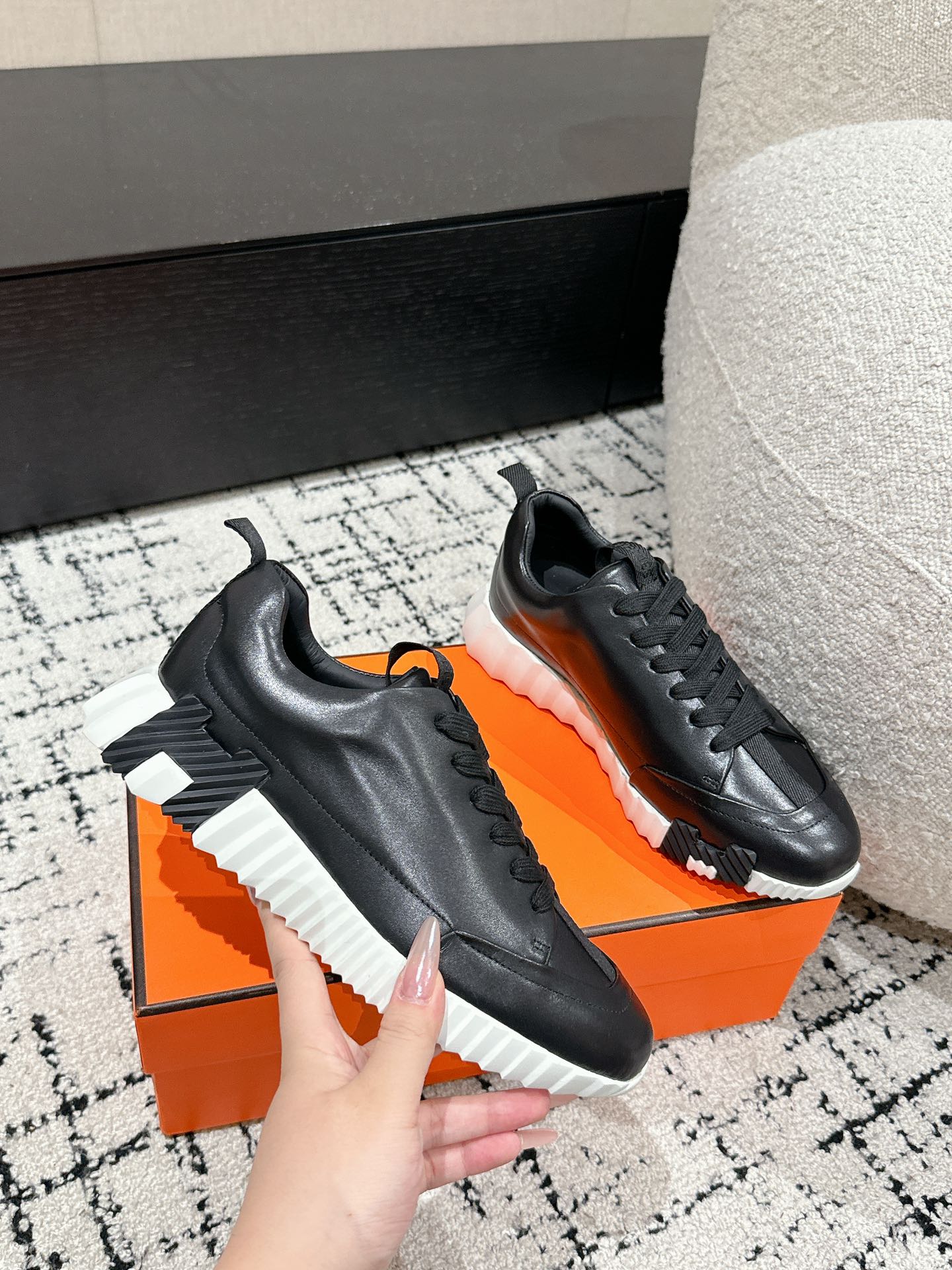 BOUNCING SNEAKER IN BLACK CALFSKIN - 35