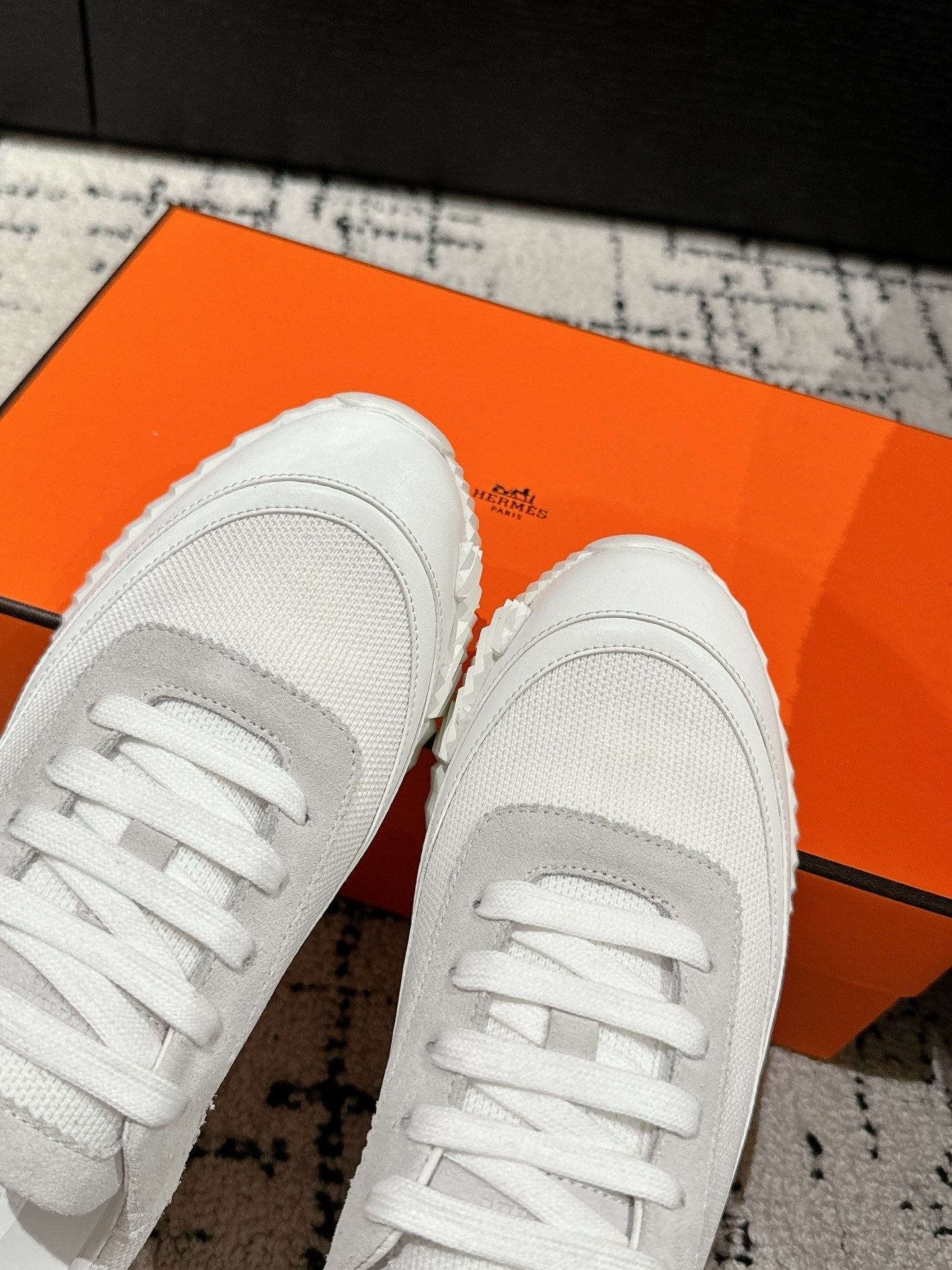 BOUNCING SNEAKER IN WHITE CALFSKIN AND FABRIC - 35