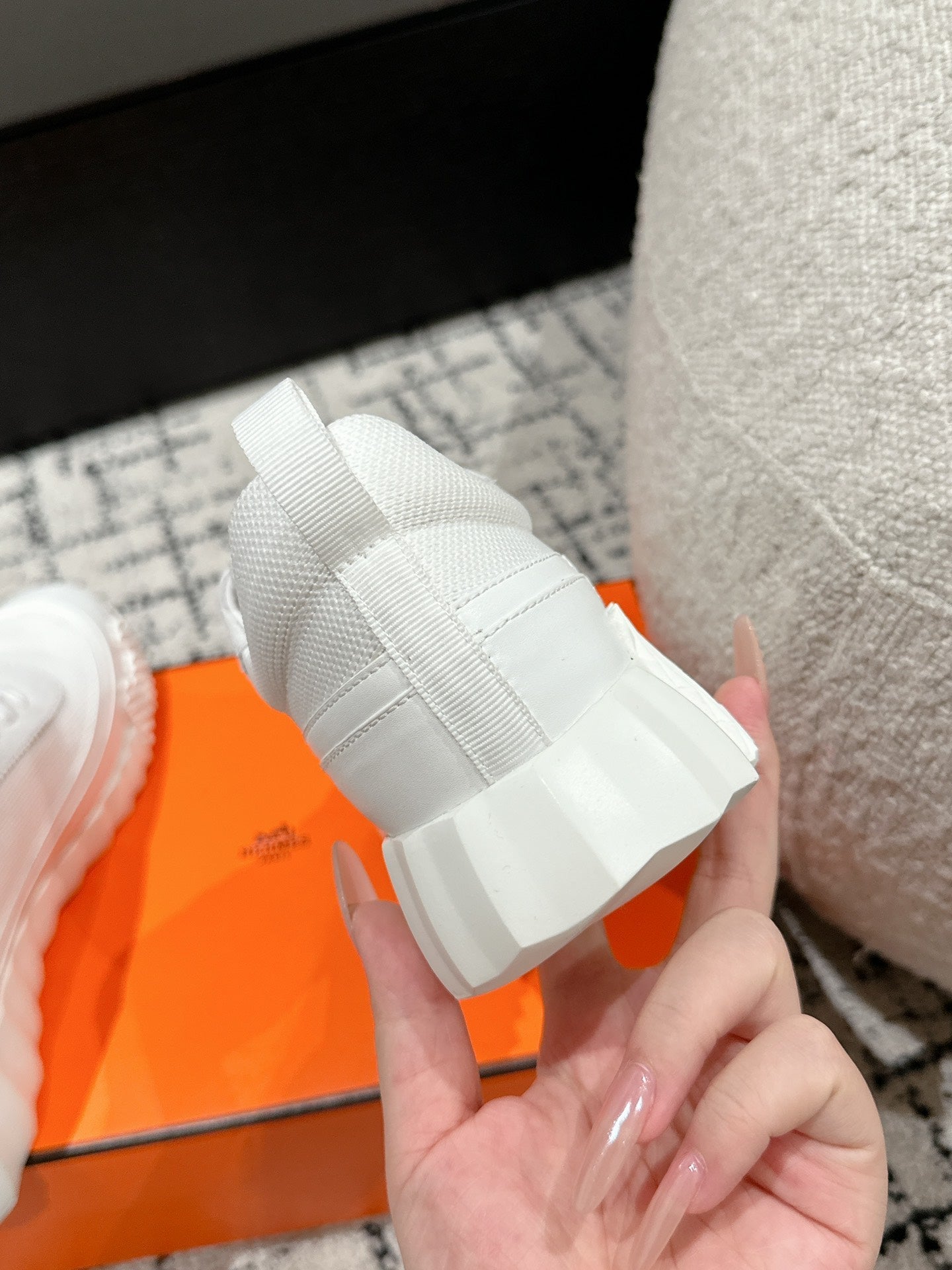 BOUNCING SNEAKER IN WHITE CALFSKIN AND FABRIC - 35