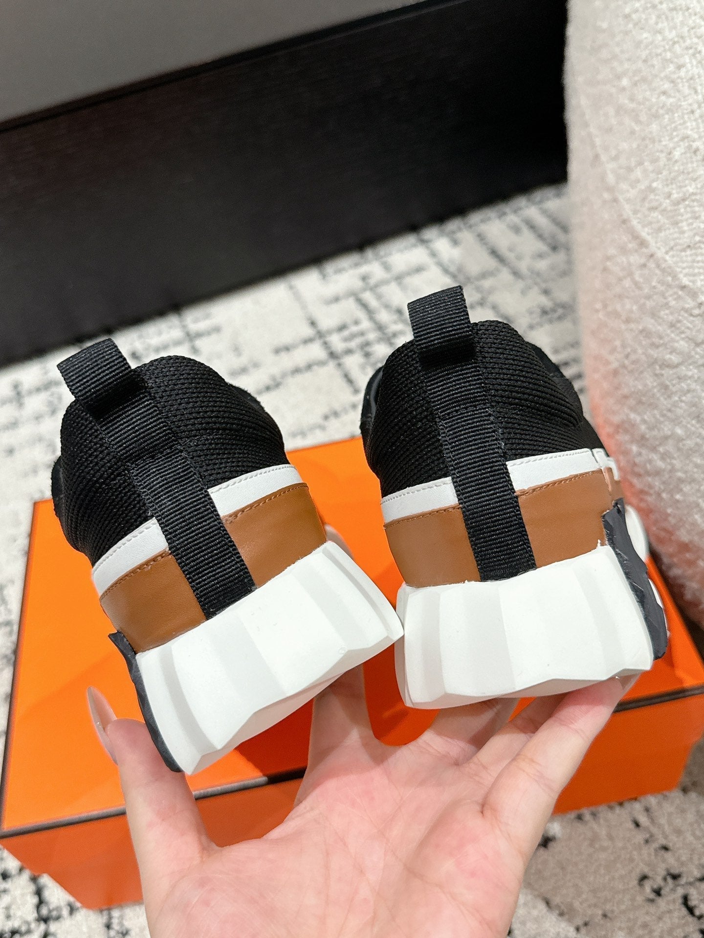BOUNCING SNEAKER IN BRONZE BROWN CALFSKIN AND BLACK FABRIC - 35