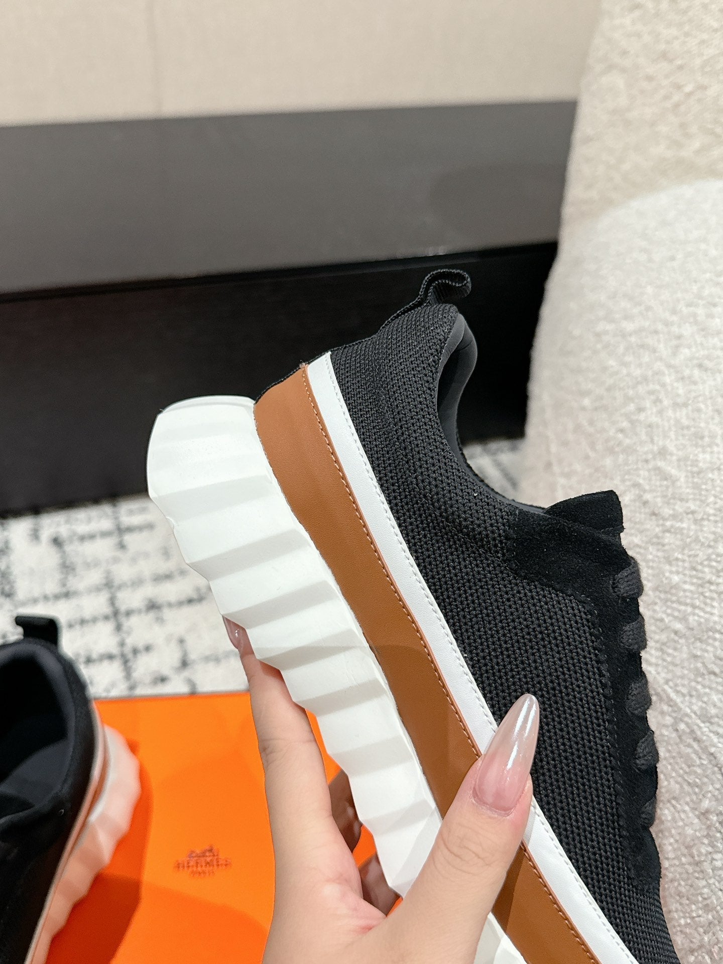 BOUNCING SNEAKER IN BRONZE BROWN CALFSKIN AND BLACK FABRIC - 35