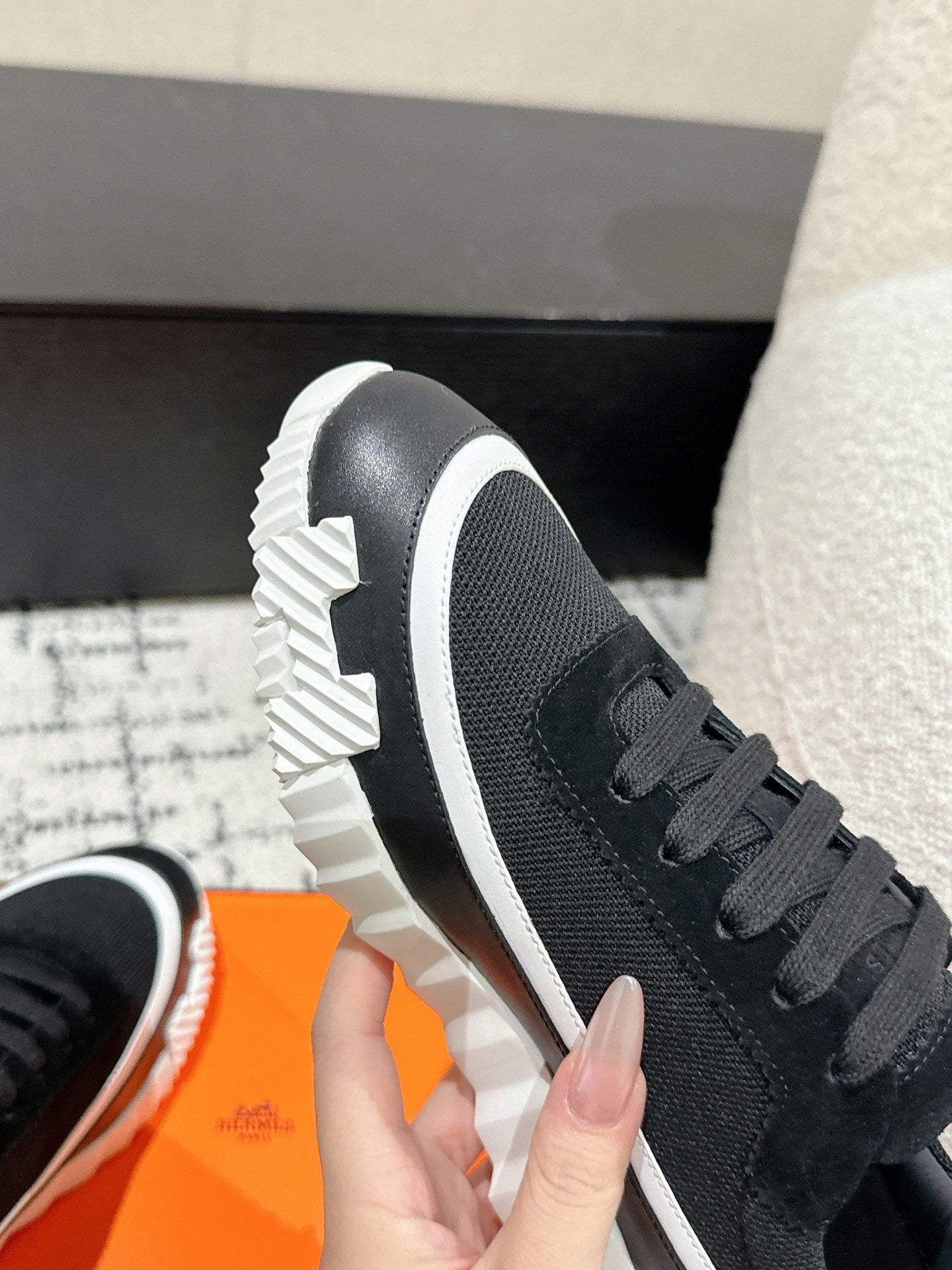 BOUNCING SNEAKER IN BLACK MIX WHITE CALFSKIN AND FABRIC - 35