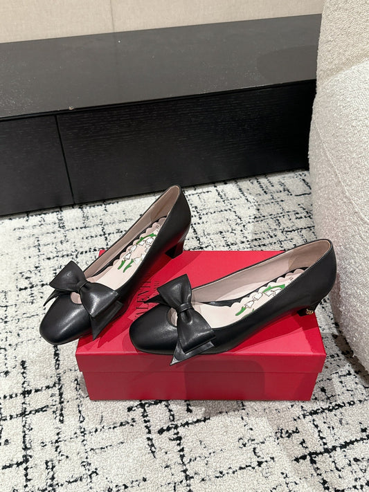 VLTN HIGH HEEL 25S 40 MM IN BLACK CALFSKIN WITH BOW - 35
