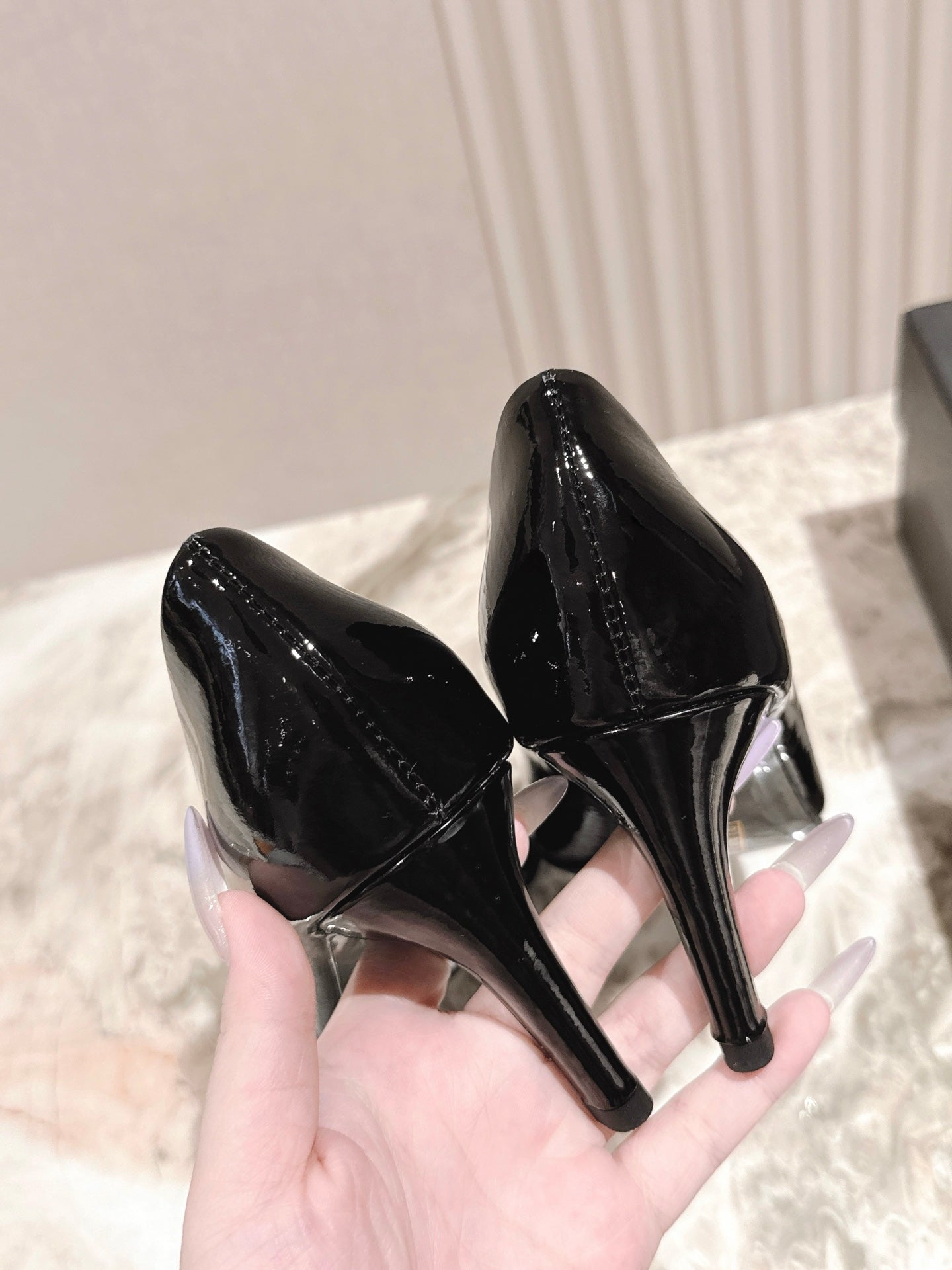 CC HIGH HEEL PUMPS 25S IN BLACK LAMBSKIN WITH BOW ATTACHED - 35