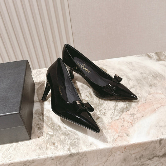 CC HIGH HEEL PUMPS 25S IN BLACK LAMBSKIN WITH BOW ATTACHED - 35