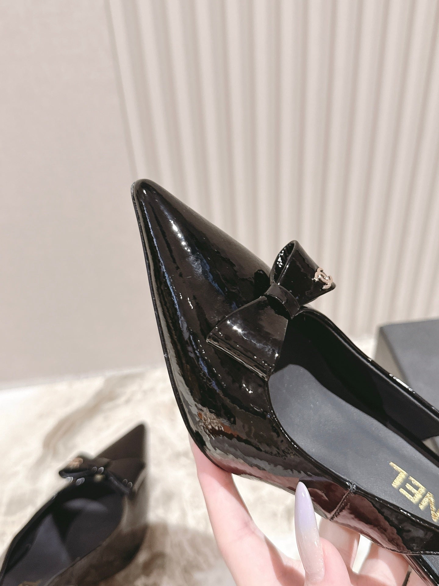 CC HIGH SLINGBACK IN BLACK LAMBSKIN WITH BOW ATTACHED - 35