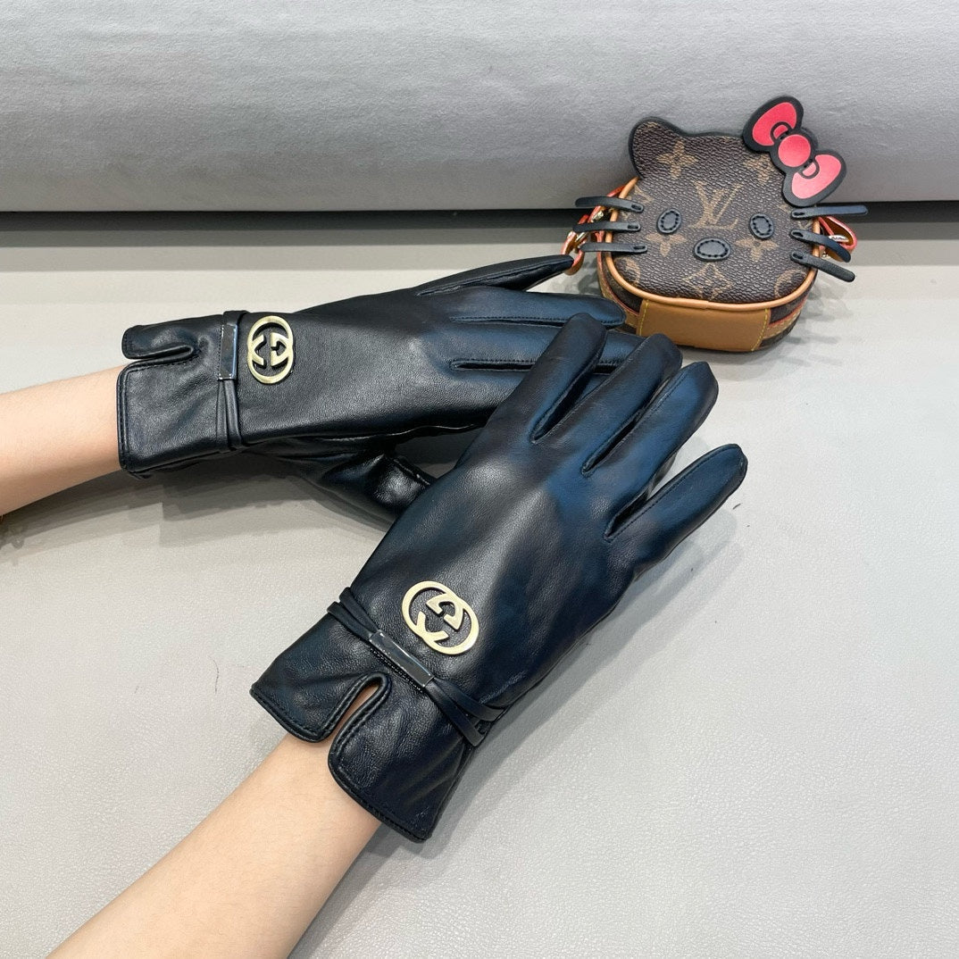 TOUCHSCREEN GLOVES IN BLACK SHEEPSKIN 391498 - M