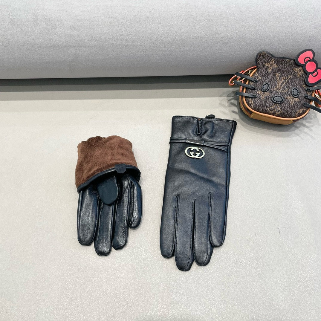 TOUCHSCREEN GLOVES IN BLACK SHEEPSKIN 391498 - M