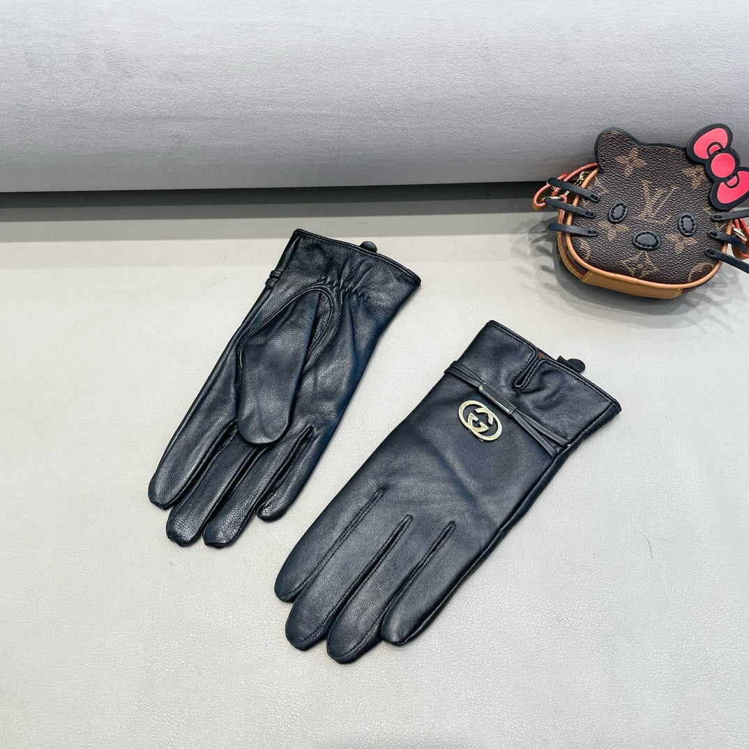 TOUCHSCREEN GLOVES IN BLACK SHEEPSKIN 391498 - M