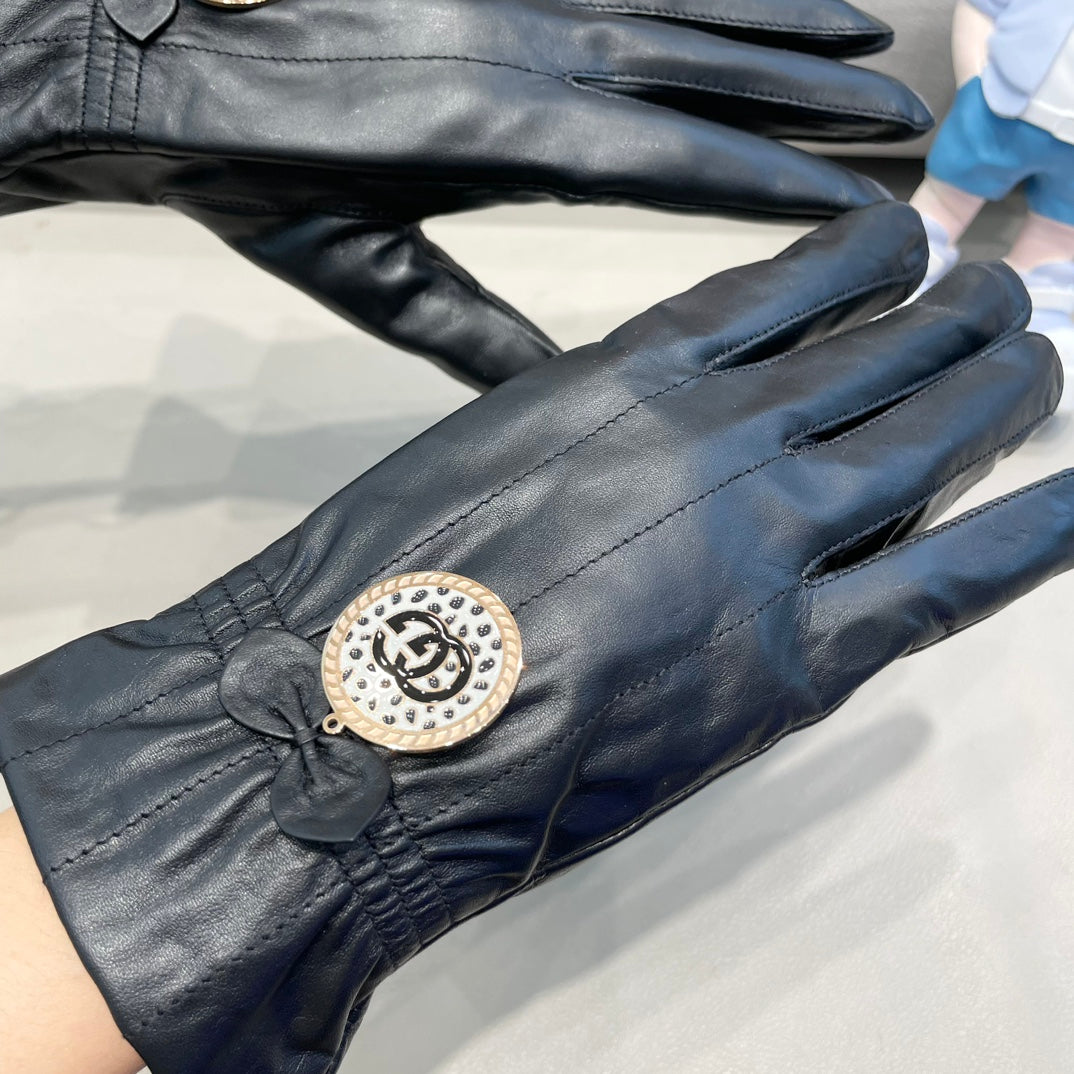 CLASSIC TOUCHSCREEN GLOVES IN BLACK SHEEPSKIN 427387 - M