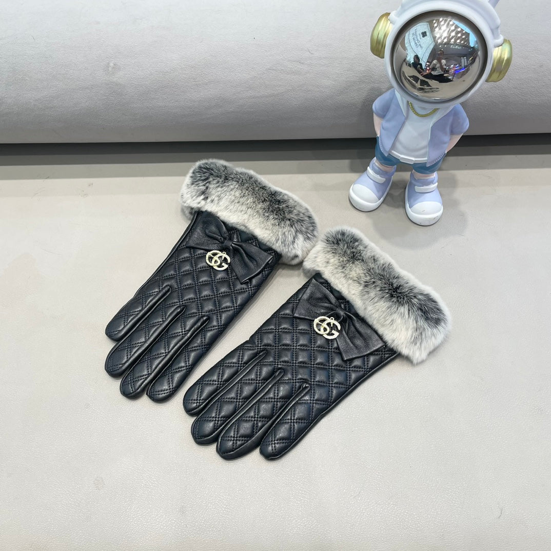 GLOVES WITH BOW IN BLACK LAMBSKIN AND RABBIT FUR 432556 - M