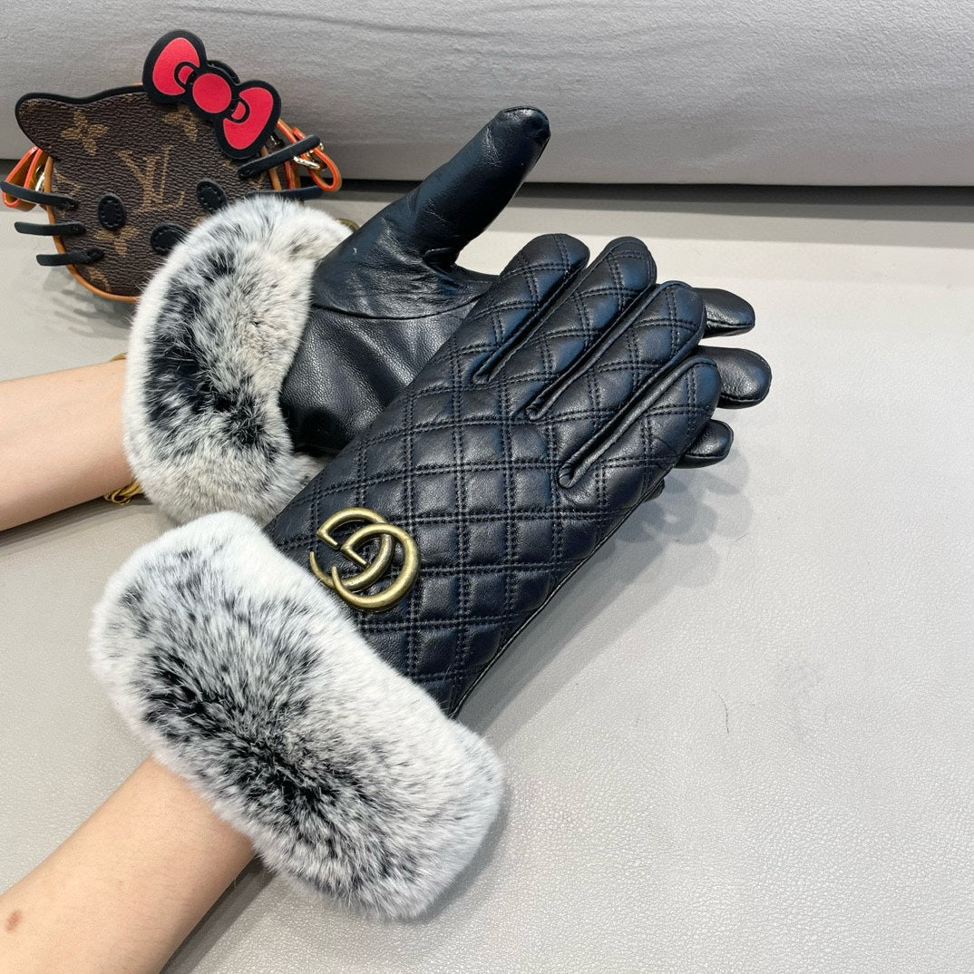 TOUCHSCREEN GLOVES IN BLACK RABBIT FUR AND LAMBSKIN 444433 - M