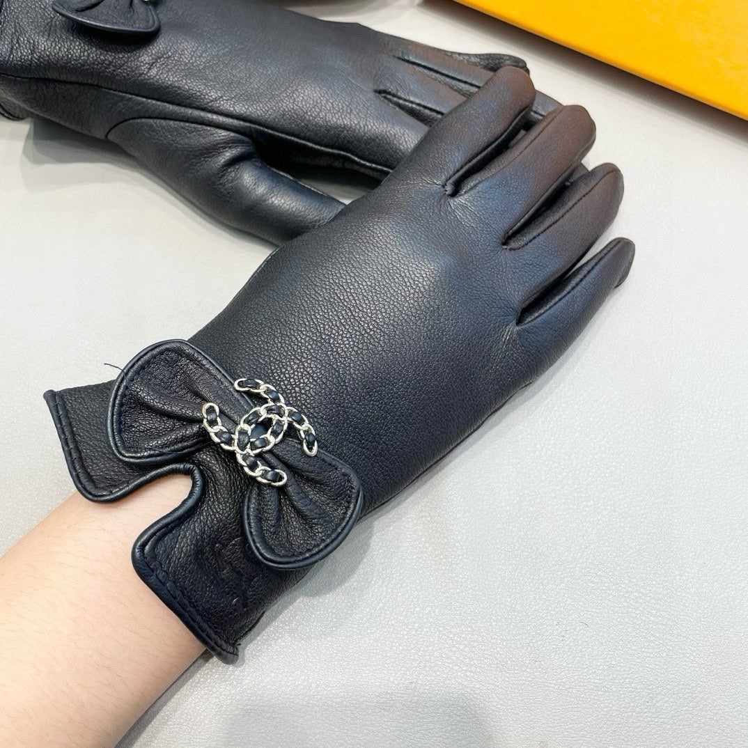 GLOVES IN BLACK LAMBSKIN 462395 - M