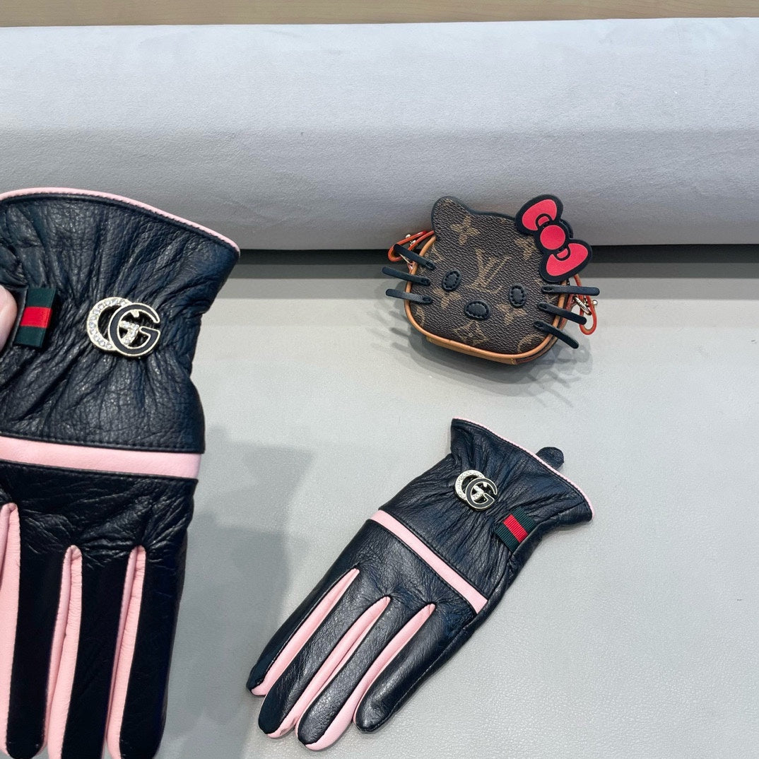 GLOVES IN BLACK MIX LIGHT PINK DEERSKIN AND FLEECE LINING 462400 - M