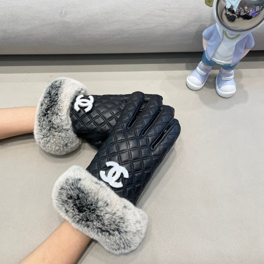 GLOVES IN BLACK LAMBSKIN WITH RABBIT FUR 463793 - M