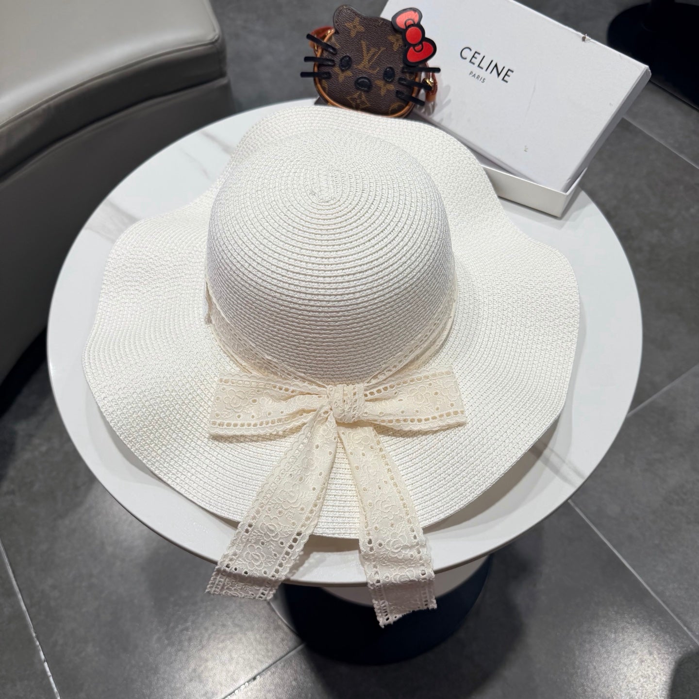 CELINE 26S STRAW WIDE BRIM HAT STYLE 75