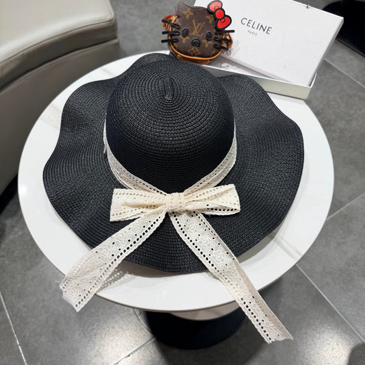 КАПЕЛЮХ ІЗ СОЛОМИ З ШИРОКИМИ ПОЛЯМИ CELINE 26S, МОДЕЛЬ 73