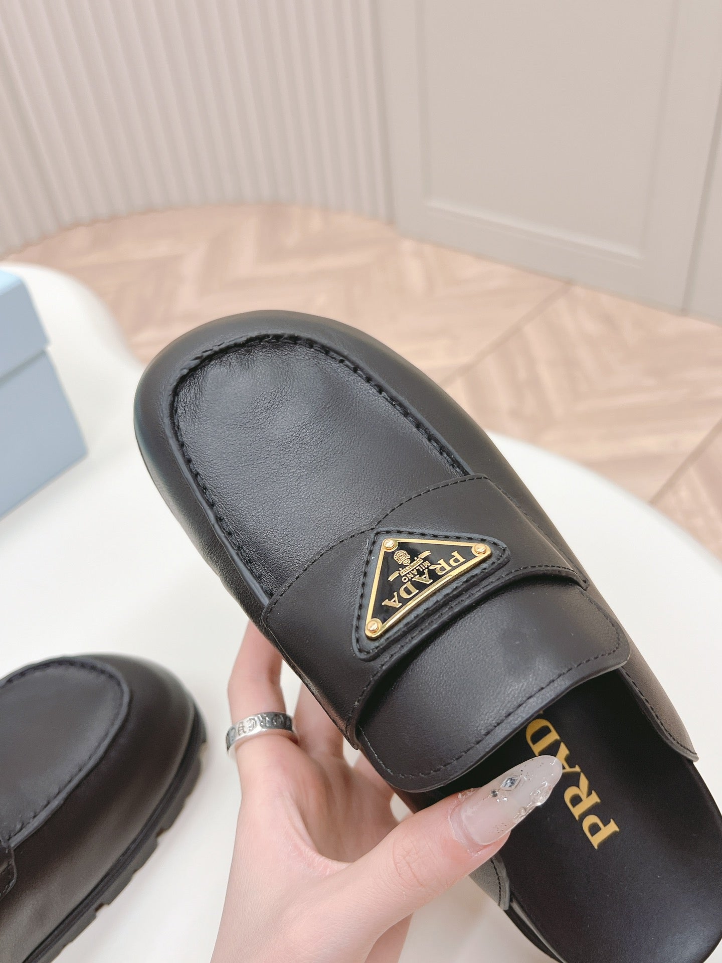 PRA SABOTS MULES BLACK CALFSKIN - 35