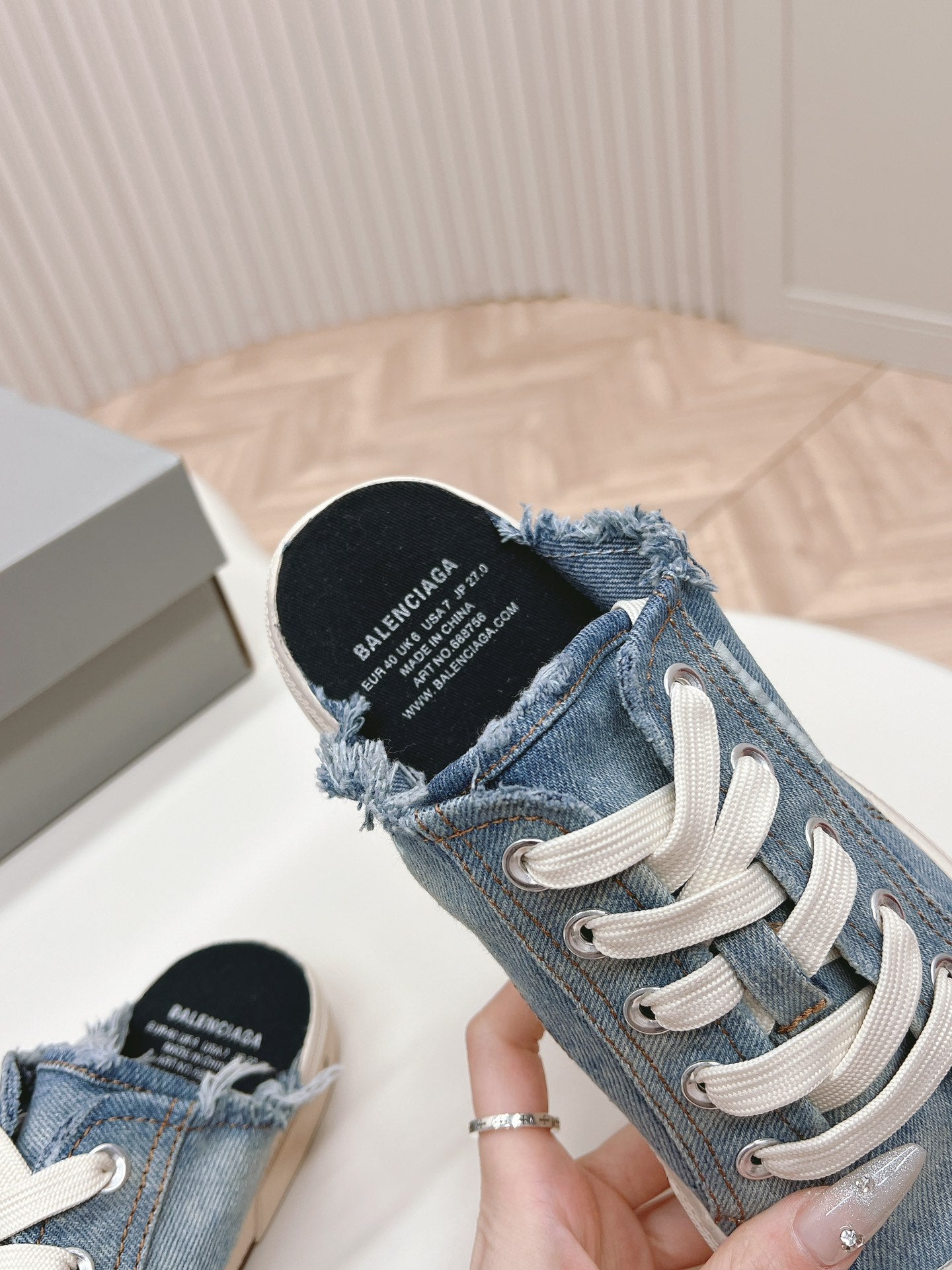 PARIS MULES IN BLUE DESTROYED DENIM AND RUBBER - 35