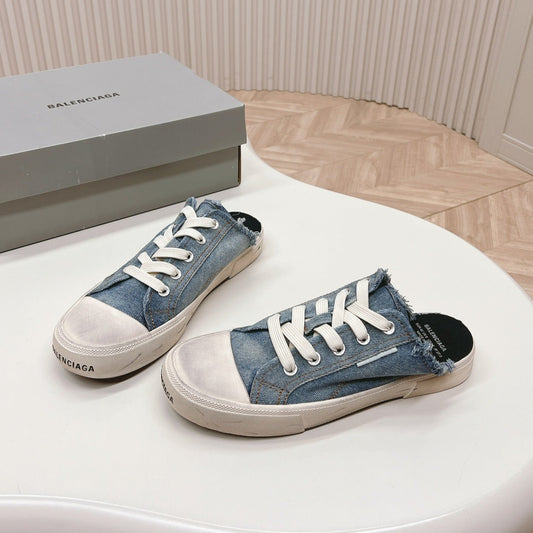 PARIS MULES IN BLUE DESTROYED DENIM AND RUBBER - 35