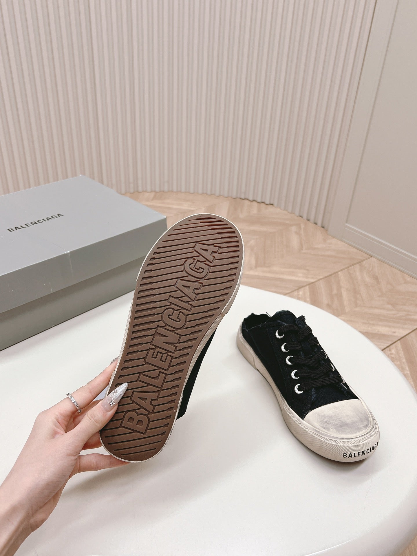PARIS MULES IN BLACK DESTROYED DENIM AND RUBBER - 35