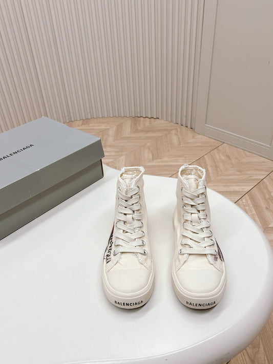 WHITE CANVAS HIGH-TOP SNEAKERS LOGO GRAFFITI - 35