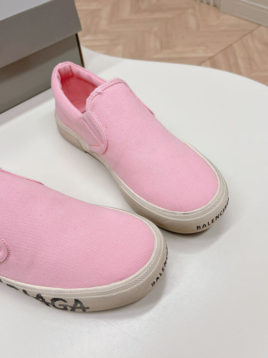 SLIP-ON SNEAKERS GRAFFITI IN PINK CANVAS - 35