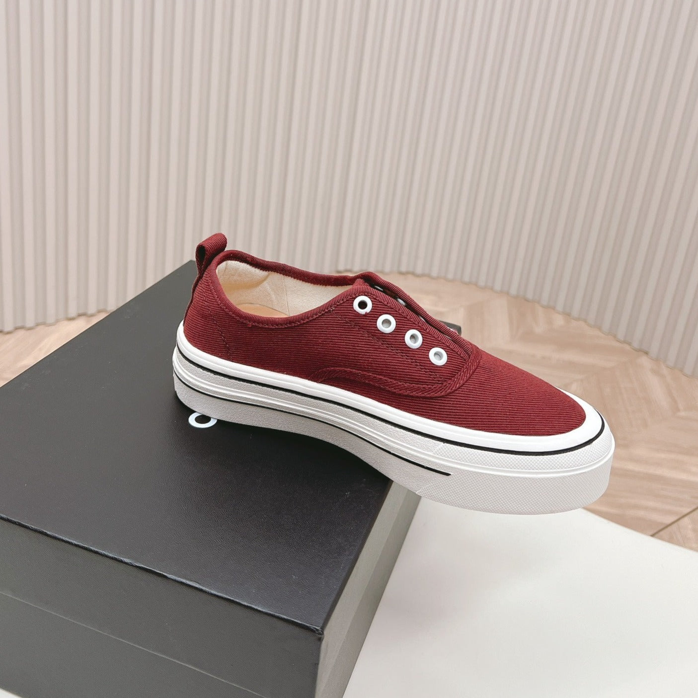 Double C Platform Biscuit Shoes Fabric Cherry Red - 35