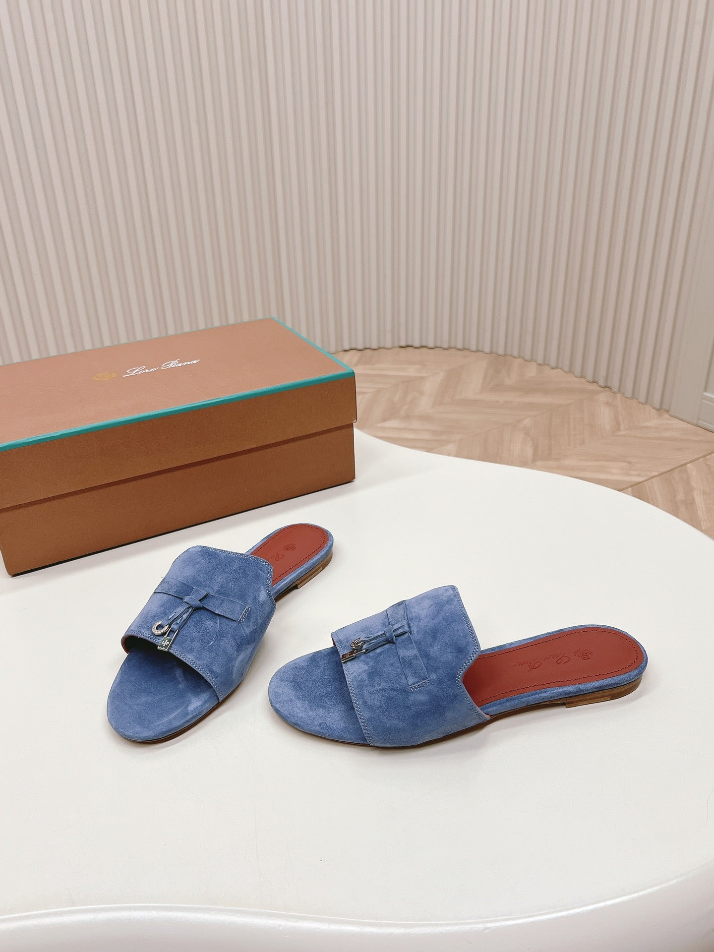 LP SUMMER CHARMS SANDALS IN AEGEAN SUEDE - 35