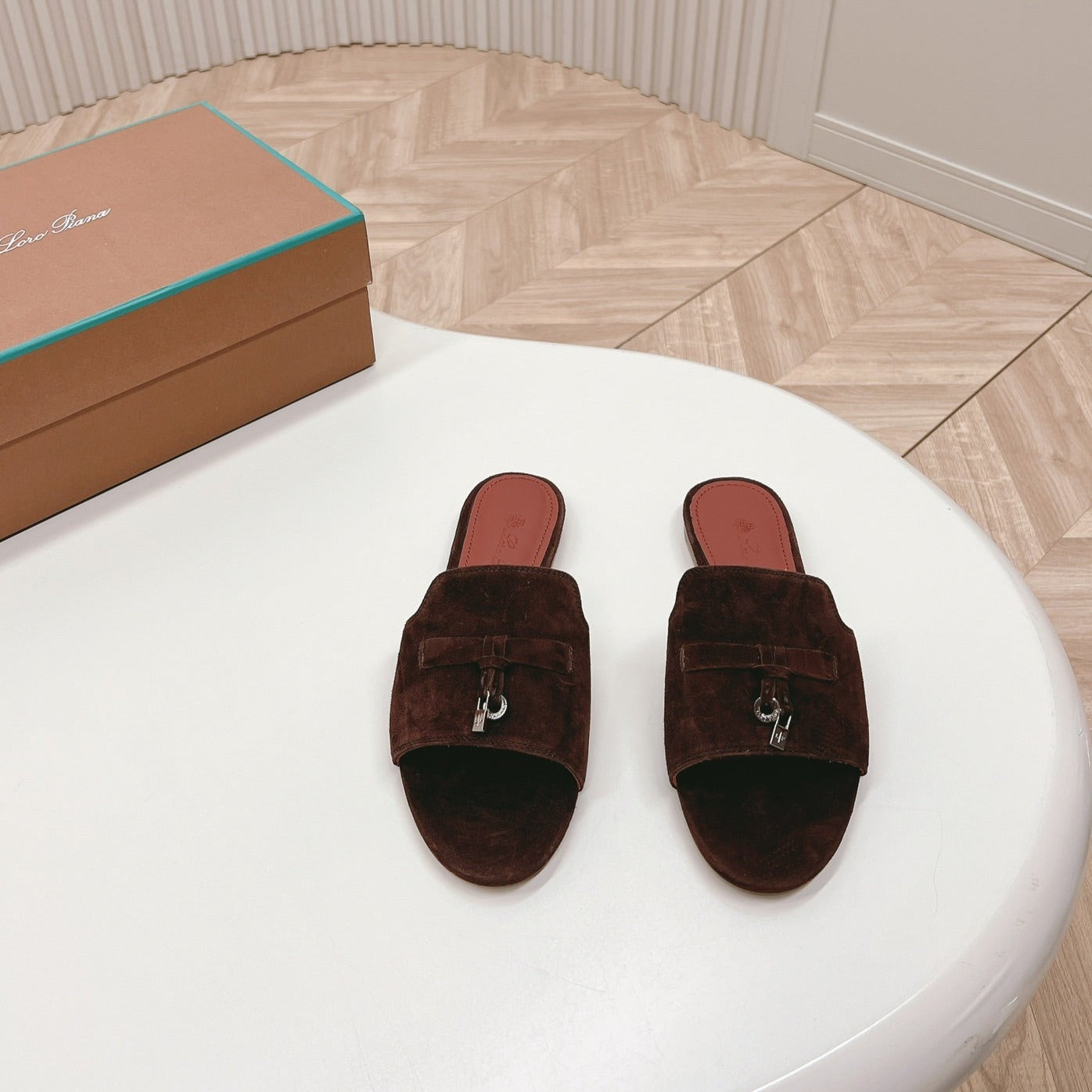 LP SUMMER CHARMS SANDALS IN BURNT UMBER SUEDE - 35