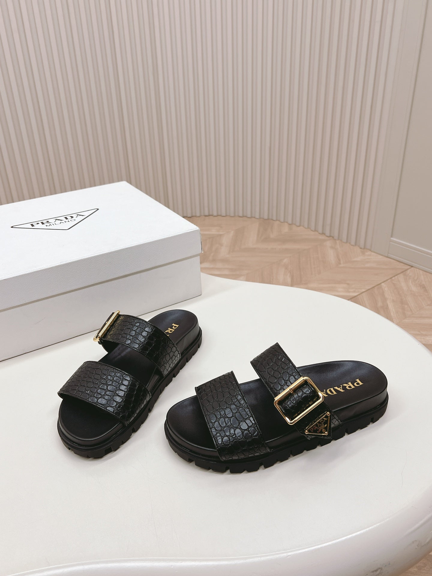 PRA CROCODILE MOTIF SLIDES SANDALS BLACK CALFSKIN - 35