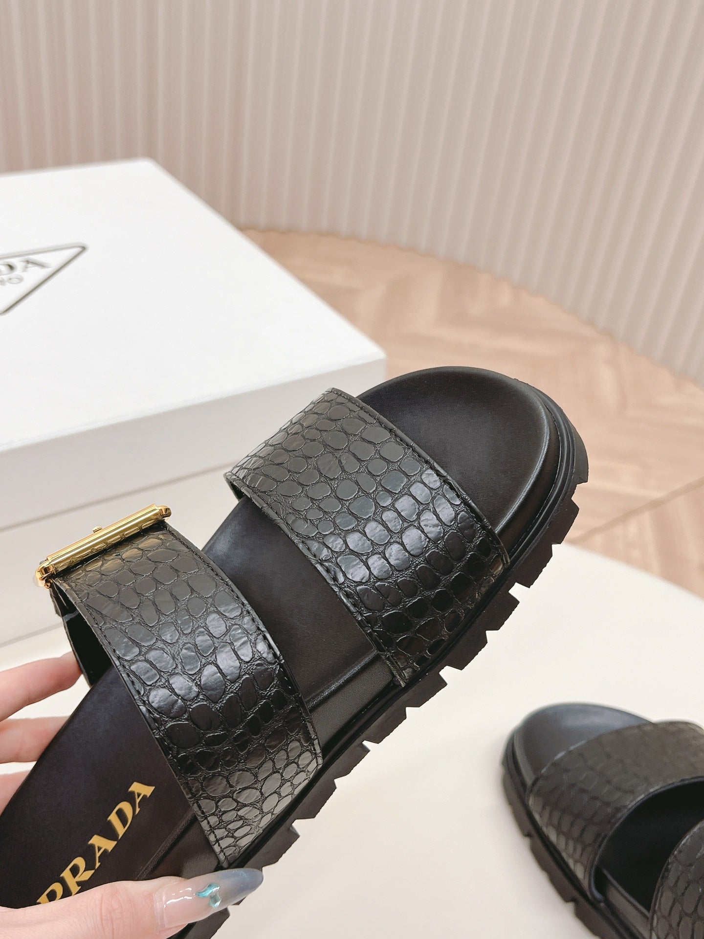 PRA CROCODILE MOTIF SLIDES SANDALS BLACK CALFSKIN - 35