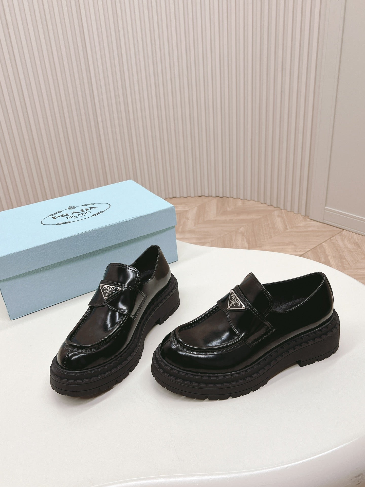 PRA BRUSHED MONOLITH LOAFERS GLOSSY BLACK CALFSKIN - 35