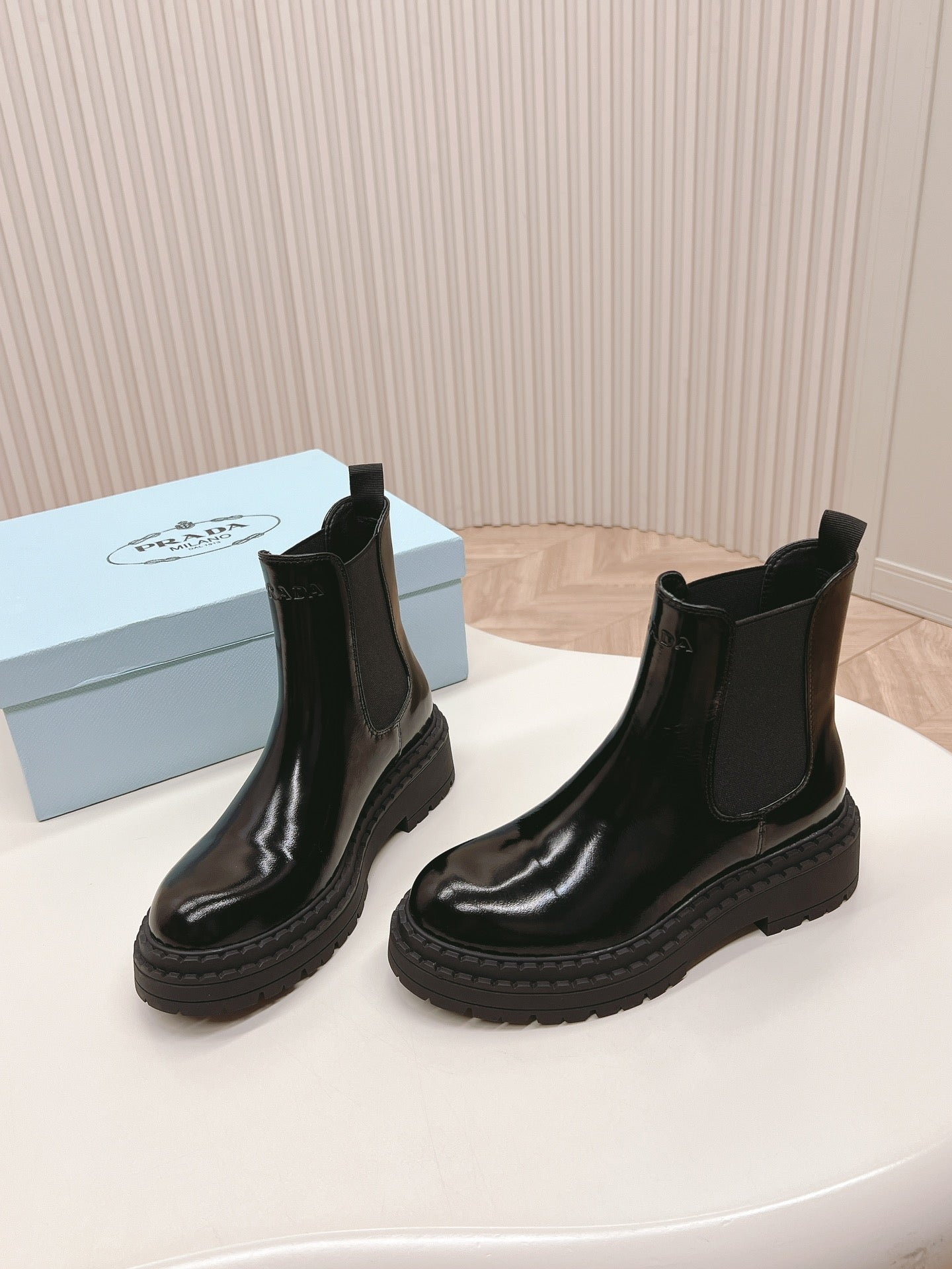 PRA BRUSHED BOOTIES GLOSSY BLACK CALFSKIN - 35