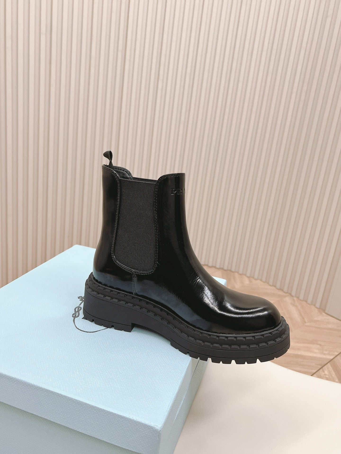 PRA BRUSHED BOOTIES GLOSSY BLACK CALFSKIN - 35