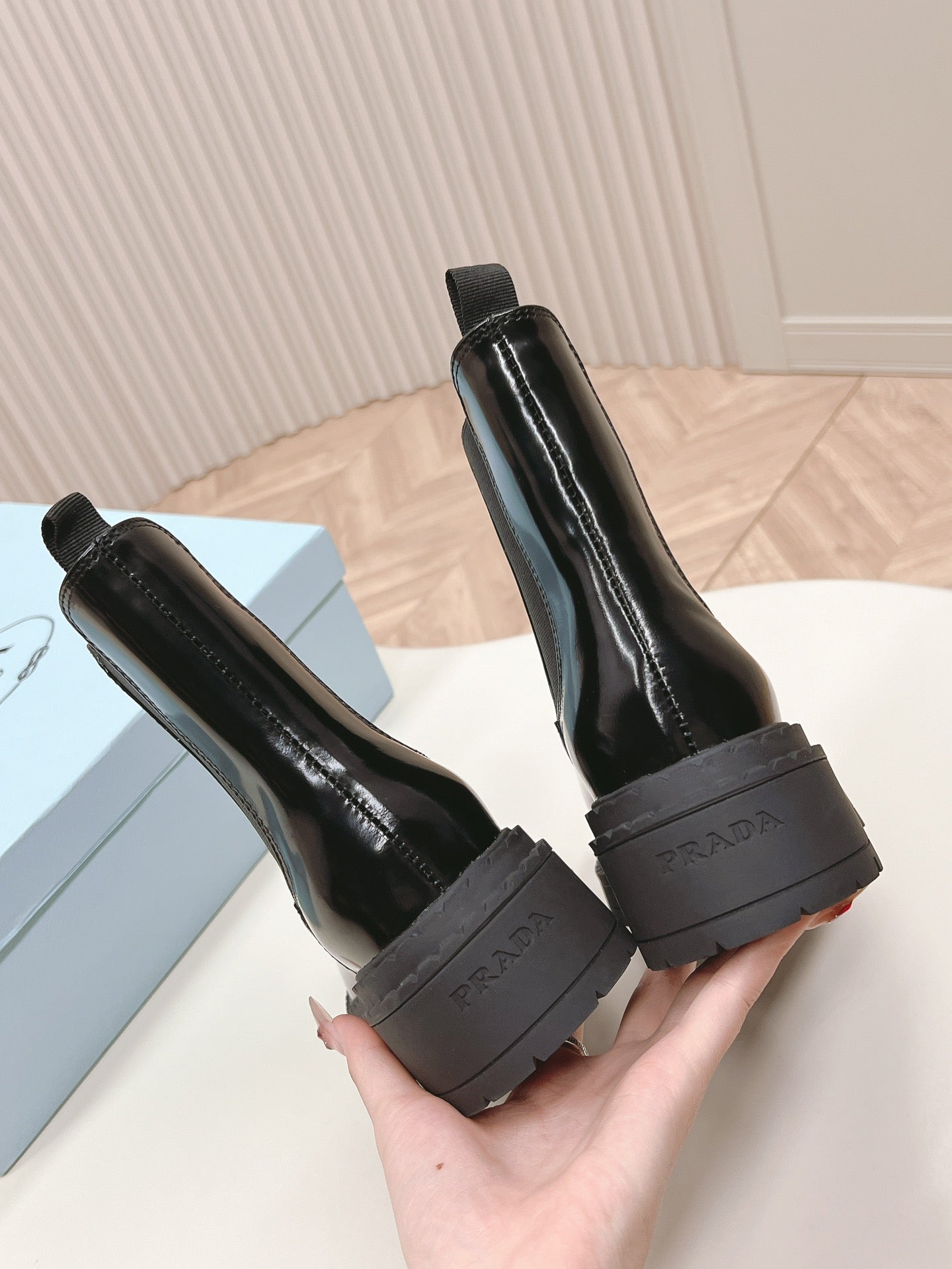 PRA BRUSHED BOOTIES GLOSSY BLACK CALFSKIN - 35