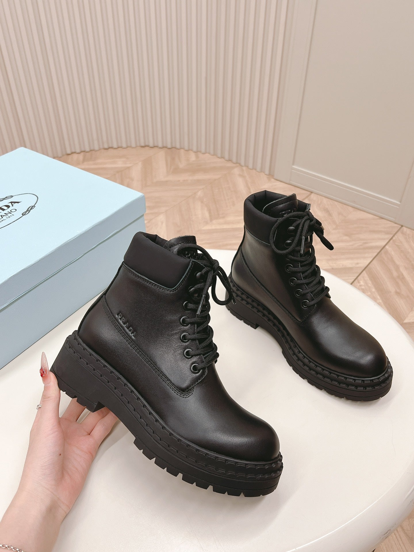 PRA LACE-UP BOOTS BLACK CALFSKIN - 35