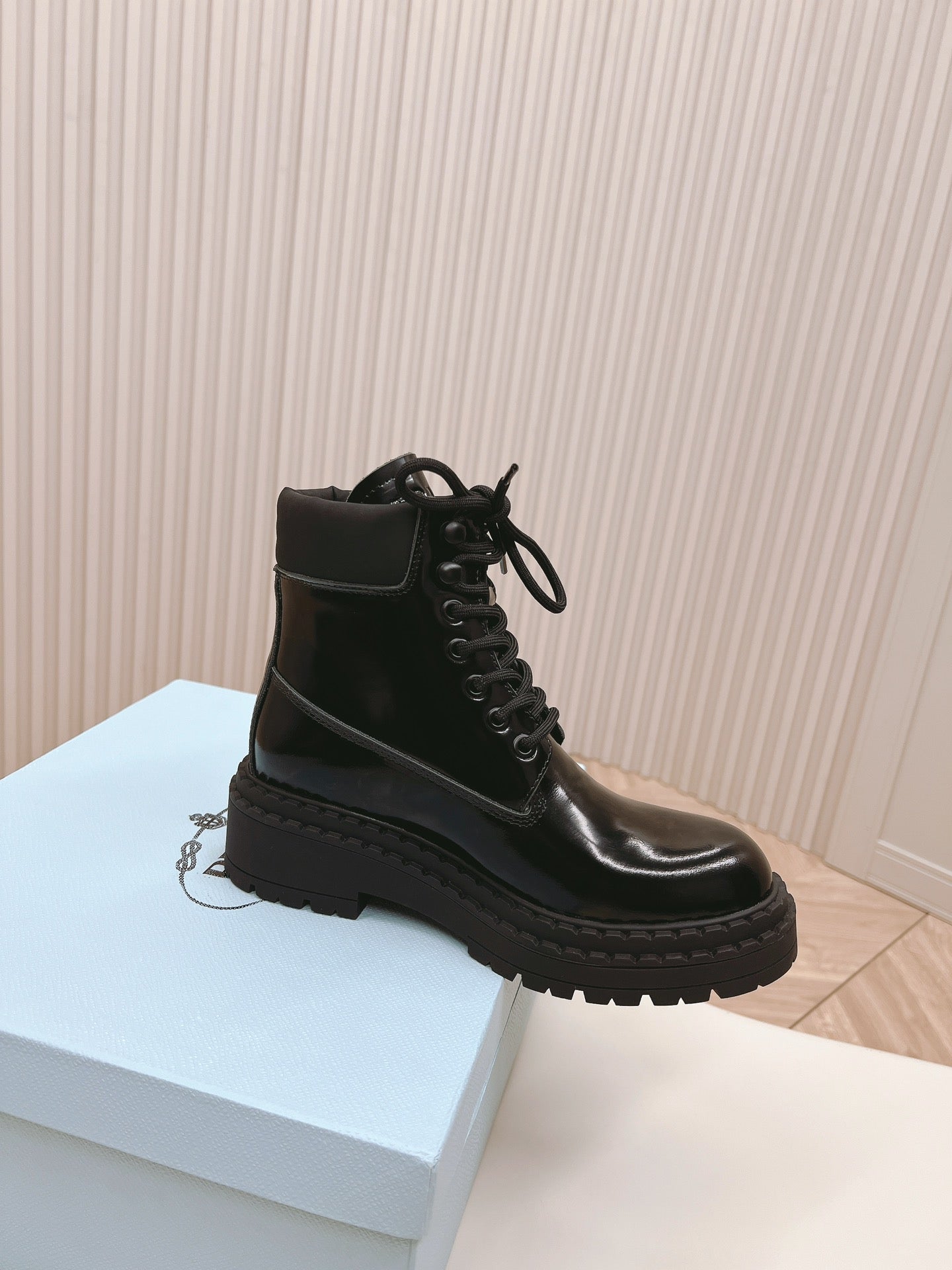 PRA LACE-UP BOOTS GLOSSY BLACK CALFSKIN - 35