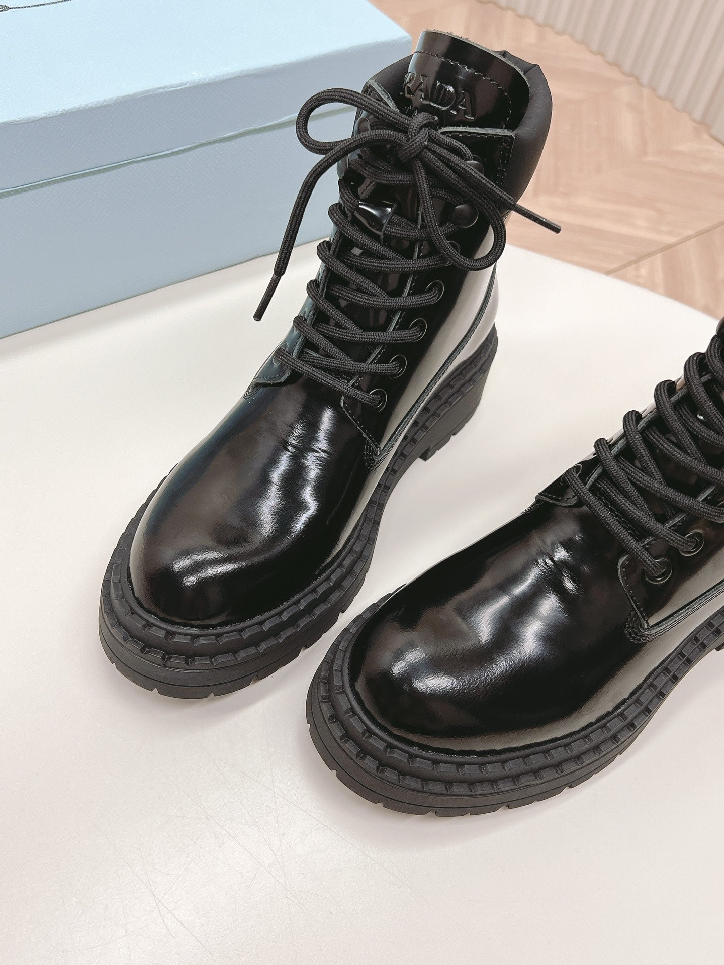 PRA LACE-UP BOOTS GLOSSY BLACK CALFSKIN - 35
