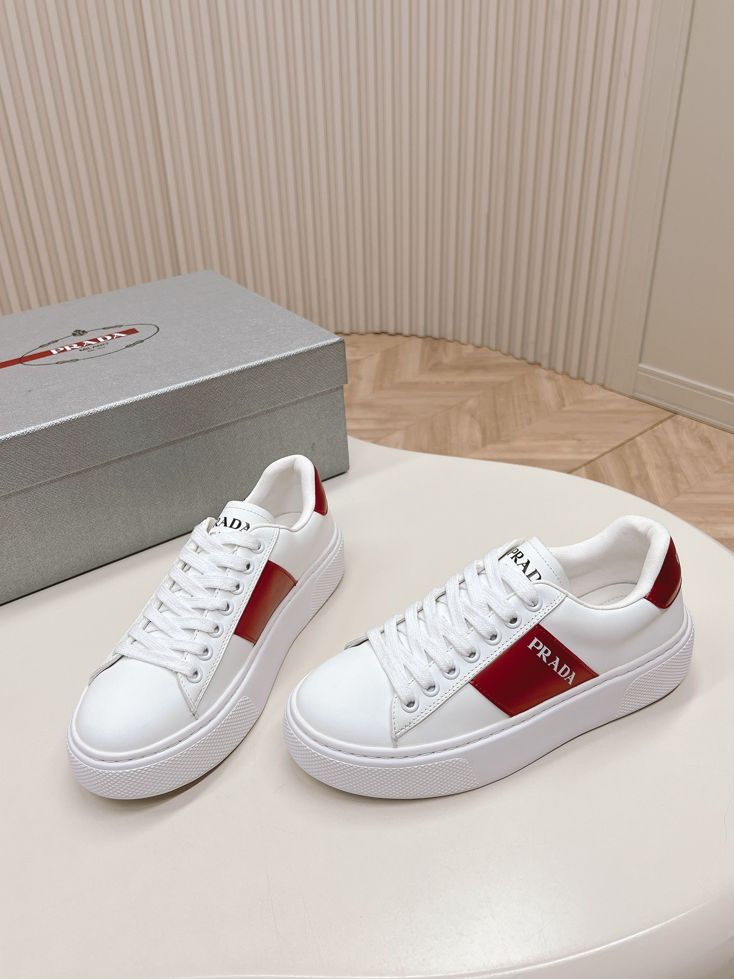 PRA LEATHER LOGO OUTLET SNEAKERS BLACK AND CHERRY CALFSKIN - 35